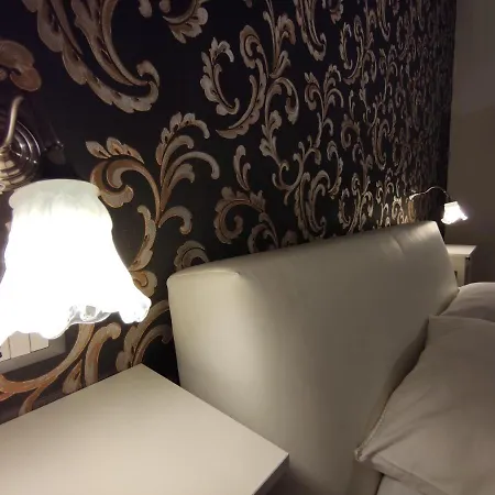 Sami Luxury 3 8 0 7 9 4 9 2 5 3 3* Сиракузы