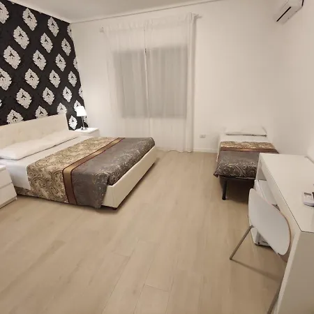 Sami Luxury 3 8 0 7 9 4 9 2 5 3 Гостевой дом 3*